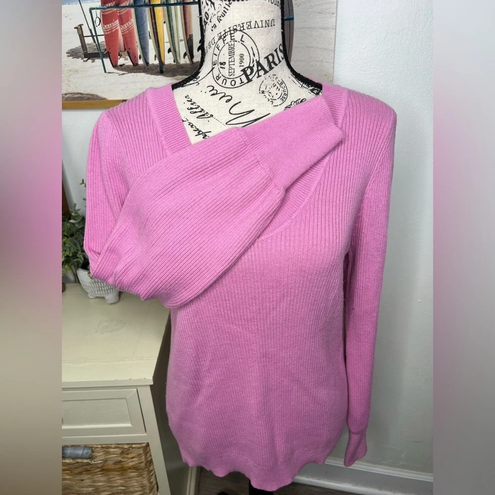 Loft V-Neck Ribbed Sweater - Picture 4 of 7